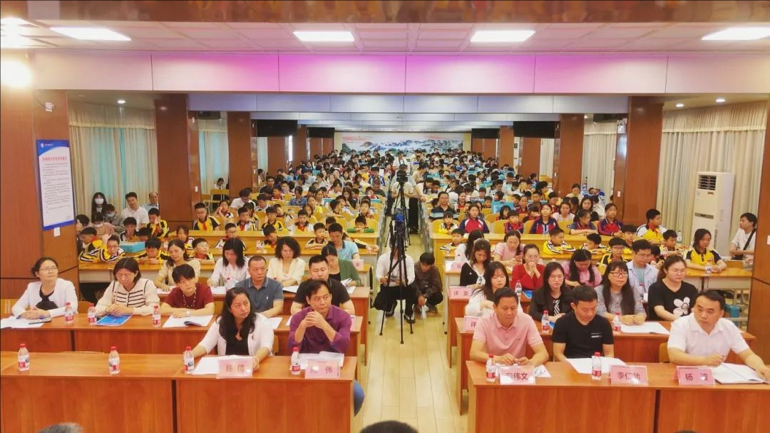 288名 “小科学家” 齐聚！吴川这场科学盛宴点燃创新火种